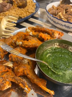 Fried chops served with green chutney